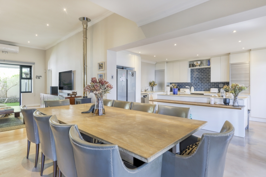 2 Bedroom Property for Sale in Green Point Western Cape